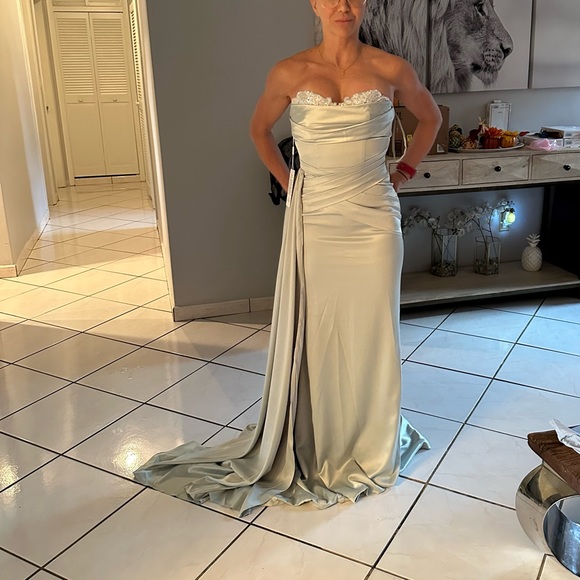 Sage green sweetheart long silky satin mermaid dress - Picture 1 of 4